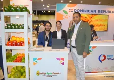 Quality Agro Export send two containers of avocados per week from the Dominican Republic to the US. Ephren Valenzuela, Elsa Veloz and Freddy Valenzuela were happy to meet potential new clients.